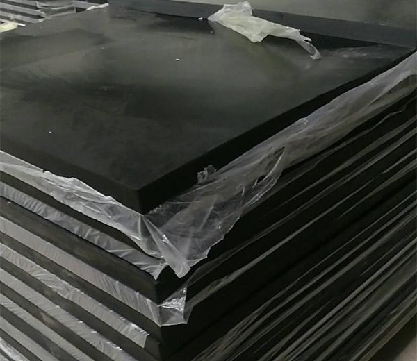 Heavy duty rubber blocks 